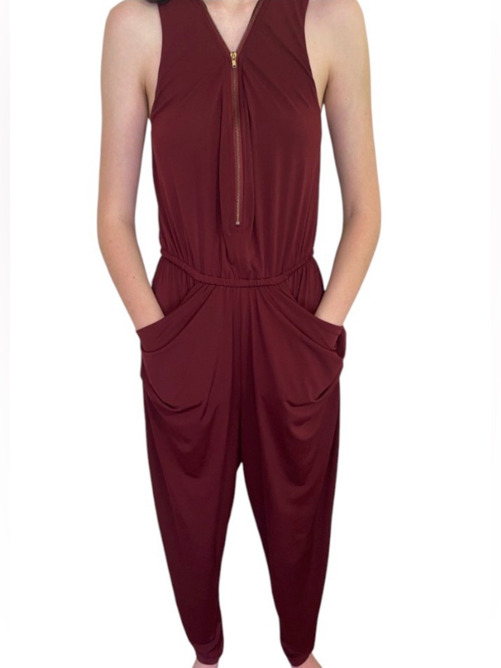 Daytrip Sleeveless Zip-Front Jumpsuit in Burgundy w/ pockets cinched waist small